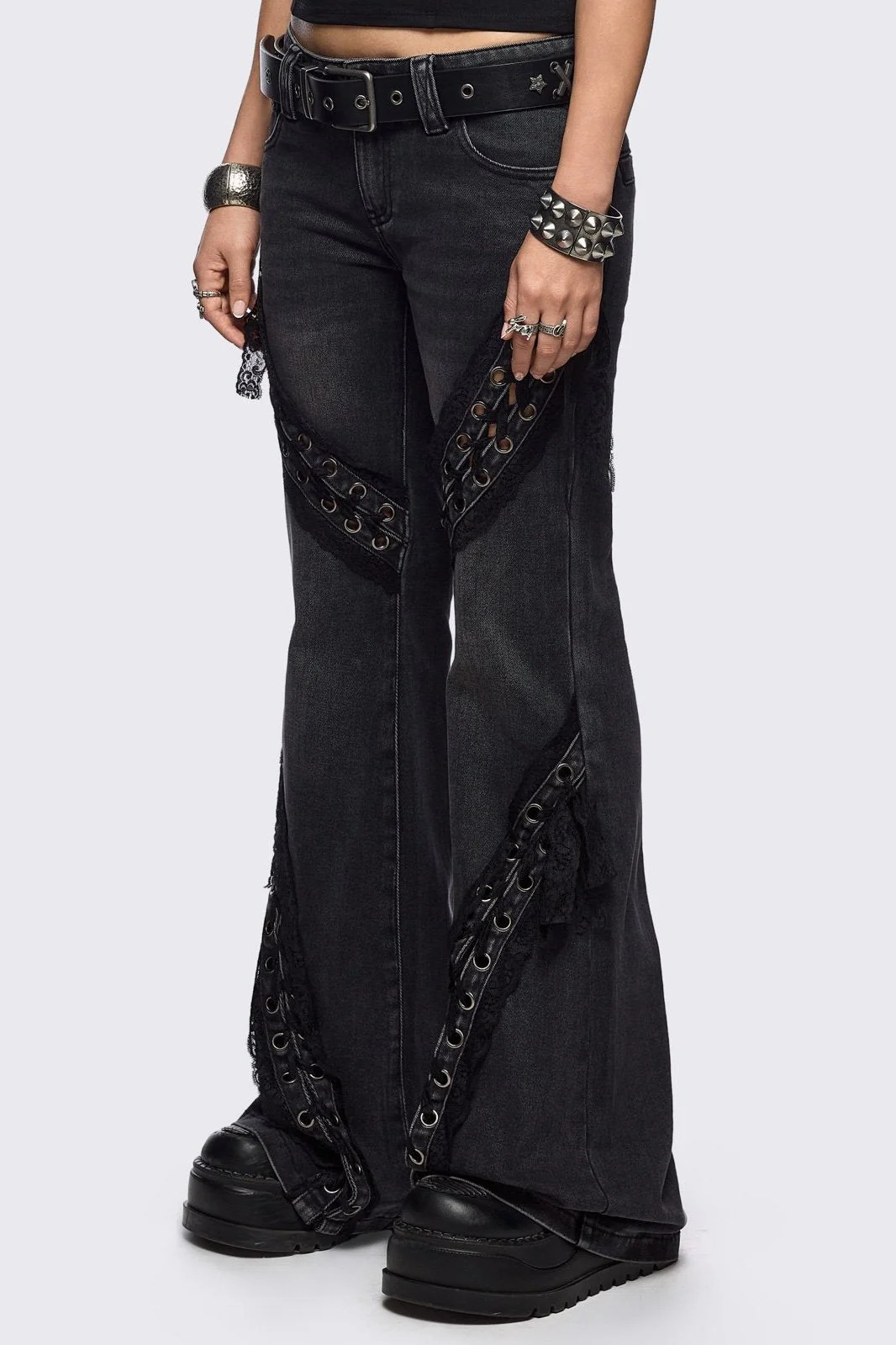 Dreya Flared Jeans - Image 3