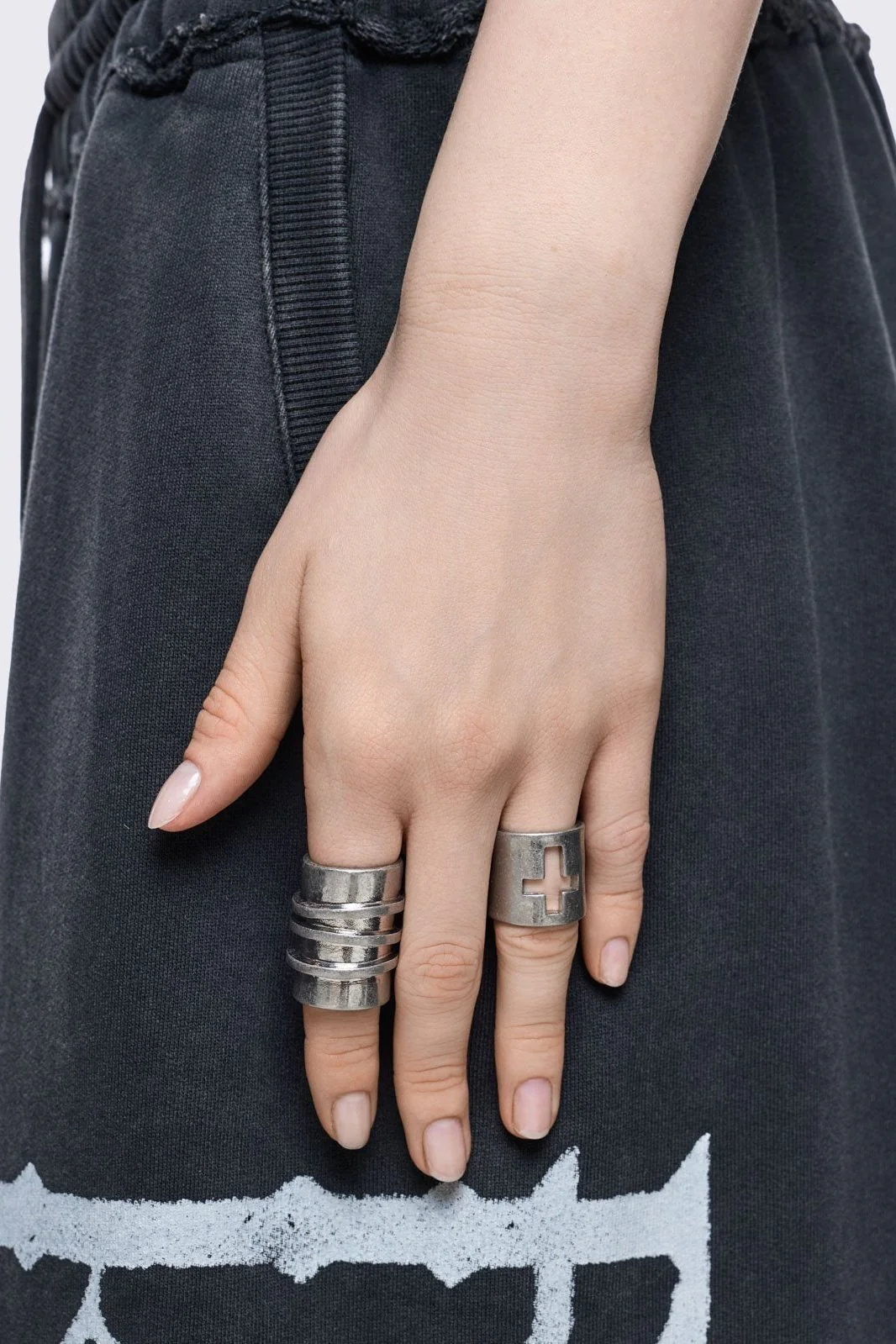 Dusty Wings Ring Set - Image 3