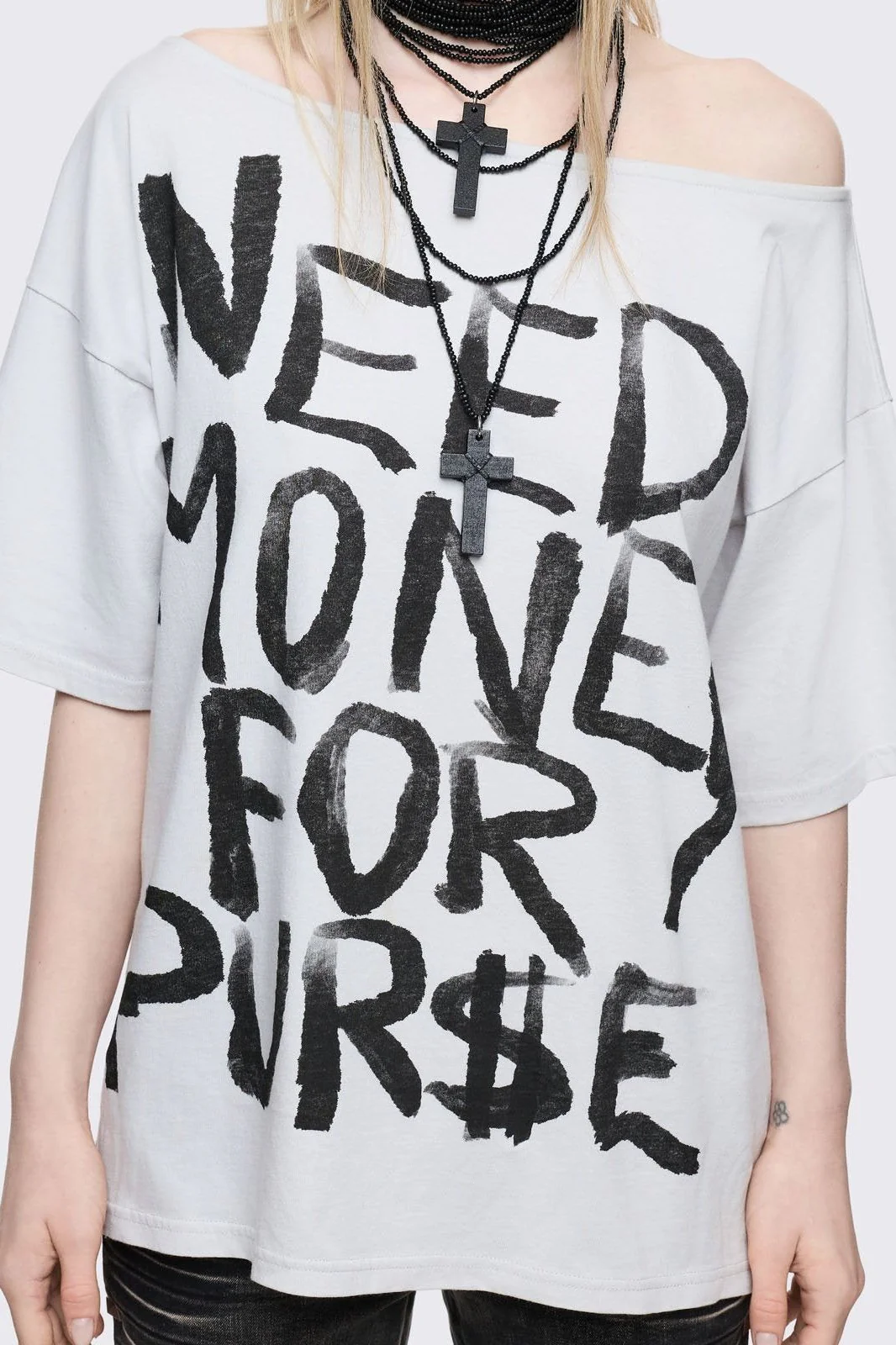 Need Money Off-Shoulder T-Shirt - Image 4