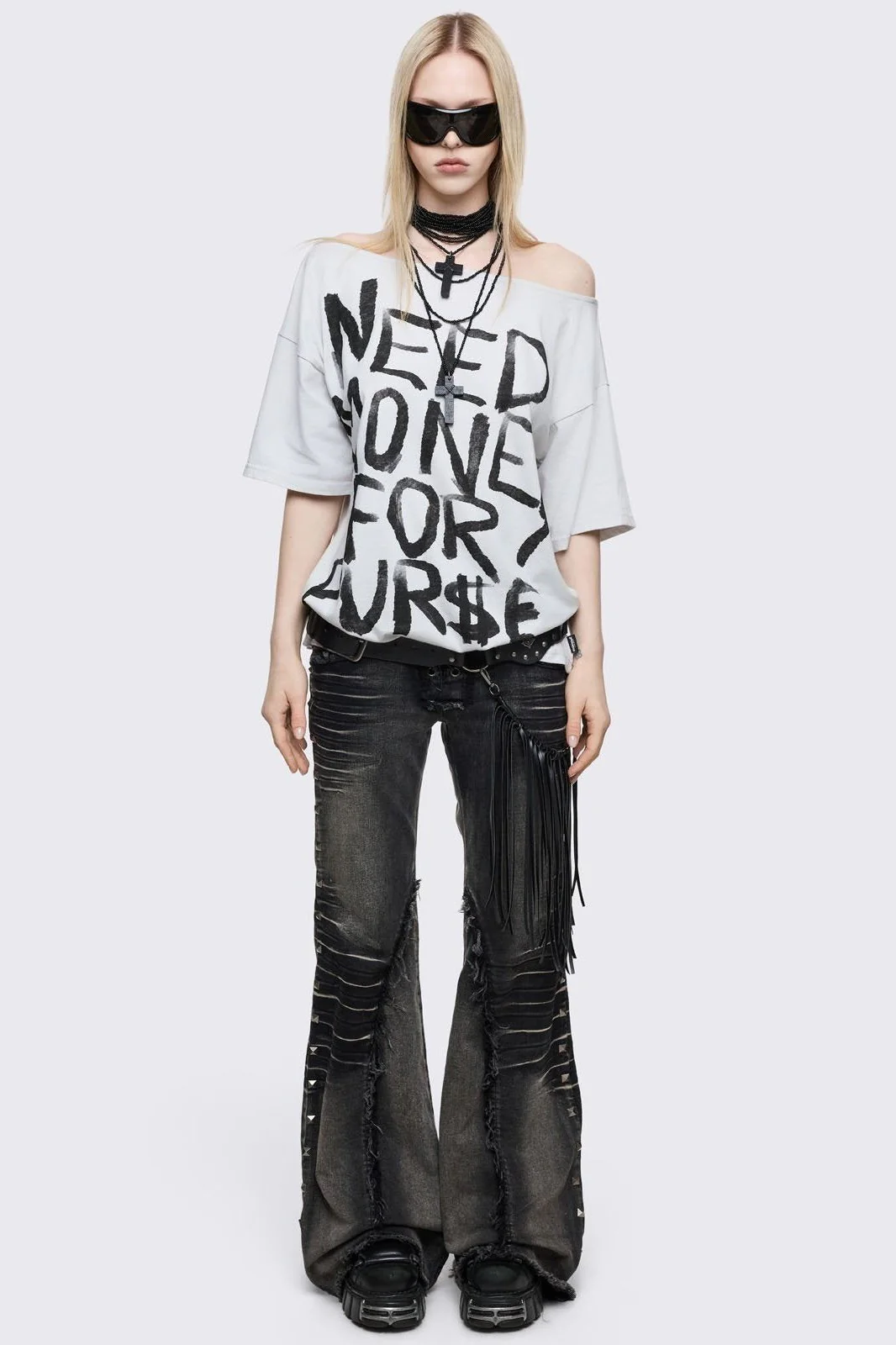 Need Money Off-Shoulder T-Shirt - Image 5