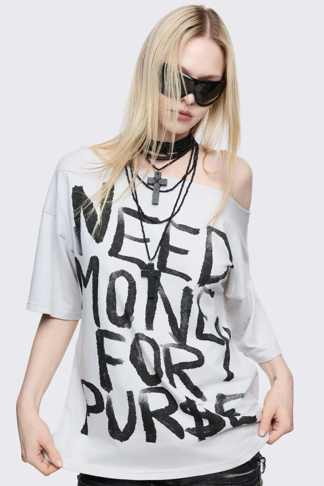 Need Money Off-Shoulder T-Shirt - Image 6