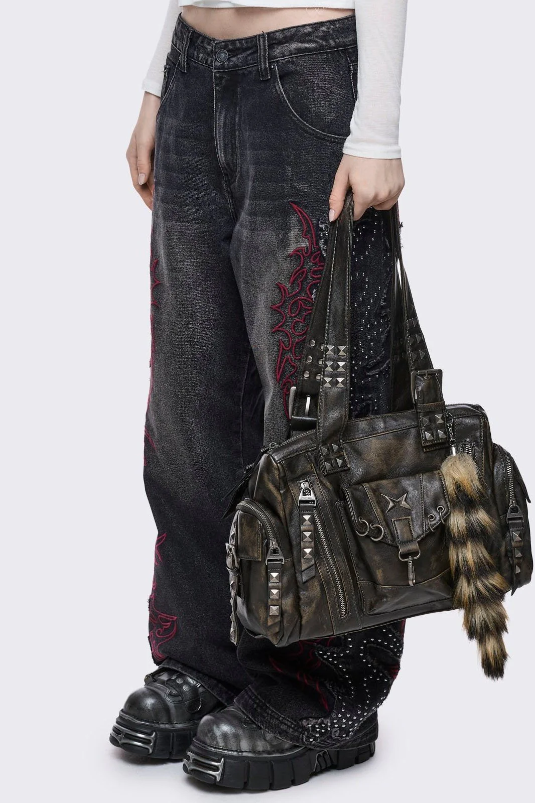 Sharp Vegan Leather Shoulder Bag - Image 4