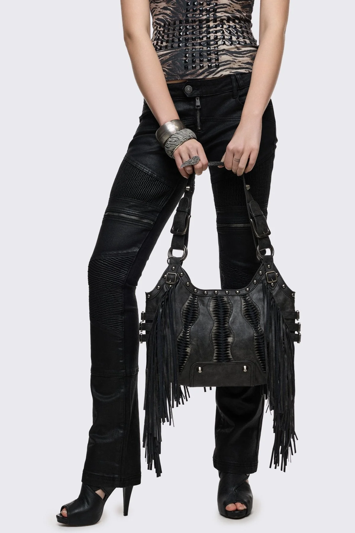 Suki Vegan Shoulder Bag - Image 4